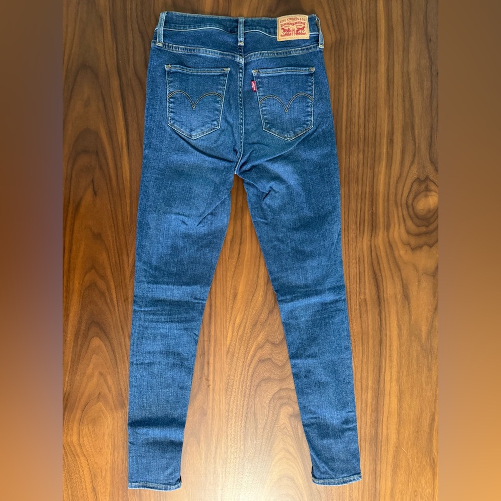Levi’s 720 High Rise Super Skinny Jeans - Picture 2 of 3